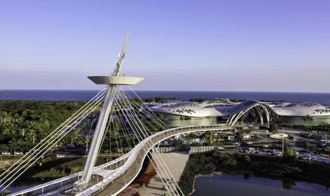 迎海南封关历史机遇，中免集团以创新生态引领全球消费新潮流